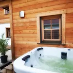 Aparthotel Les Adrets 4*